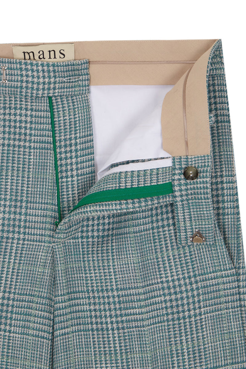 Blue and white houndstooth